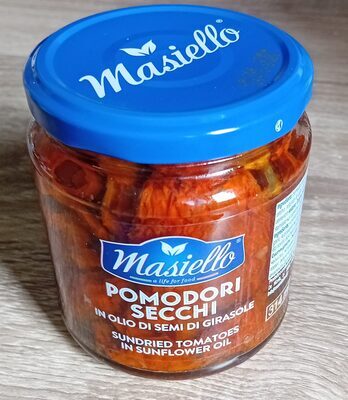 Sundried tomatoes in sunflower oil