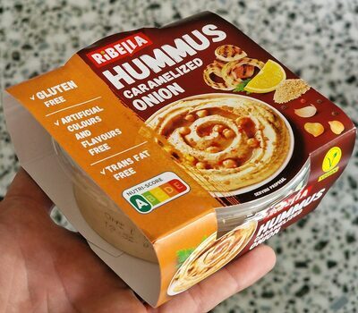 Хумус С Карамелизиран Лук
