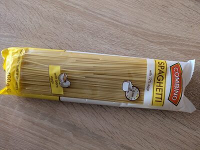 Spaghetti with barn eggs