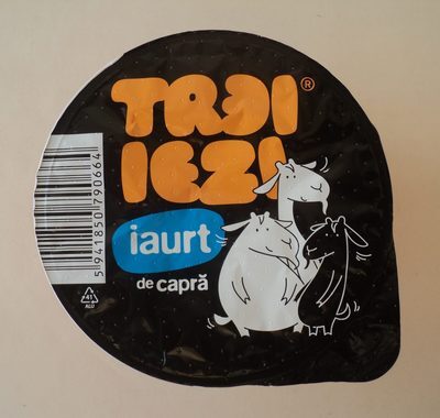 Trei iezi Iaurt de capra